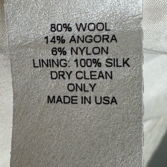 Thread Social Women's Wool Jacket - Style and Warmth Combined 🌟 - Picture 5 of 5